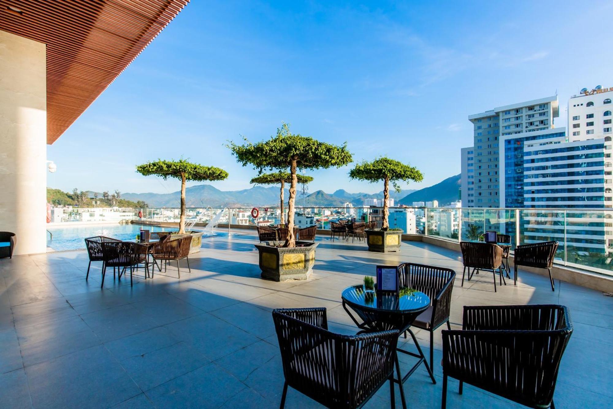 Oceanus Oasis Retreat - Nha Trang Apartment Exterior foto